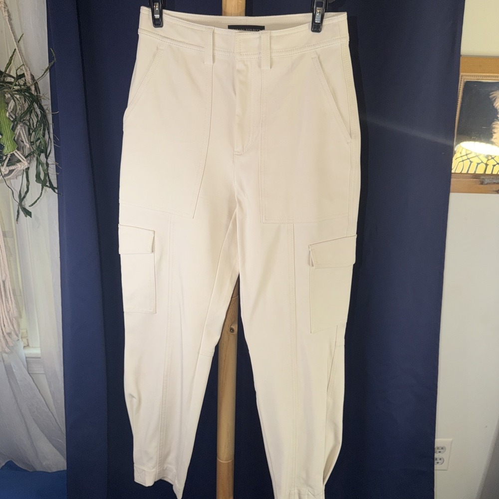 Banana‎ Republic Slim Refined Stretch Cargo Pants Women 0 Ivory Casual No Belt